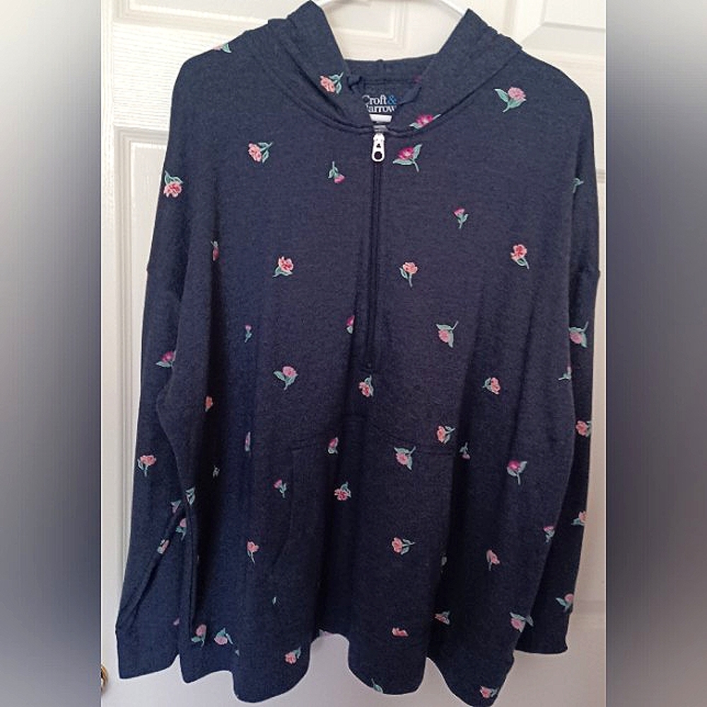Croft and Barrow Hooded Sweatshirt